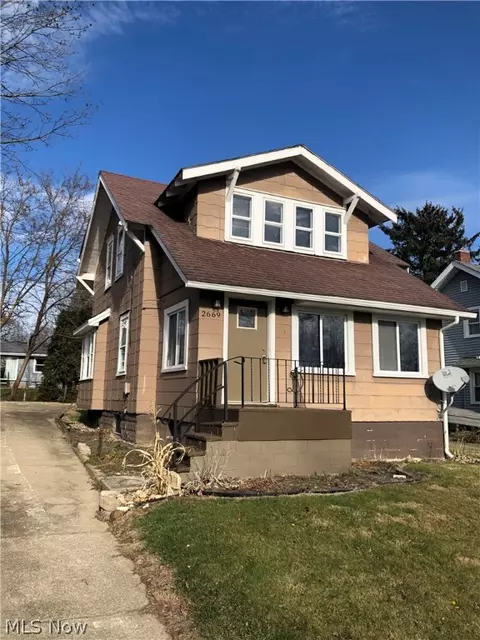 2669 N Bender Ave, Akron, OH 44319