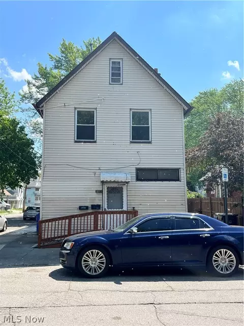 3893 W 23rd St, Cleveland, OH 44109
