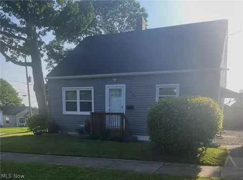 1826 9th St SW, Akron, OH 44314