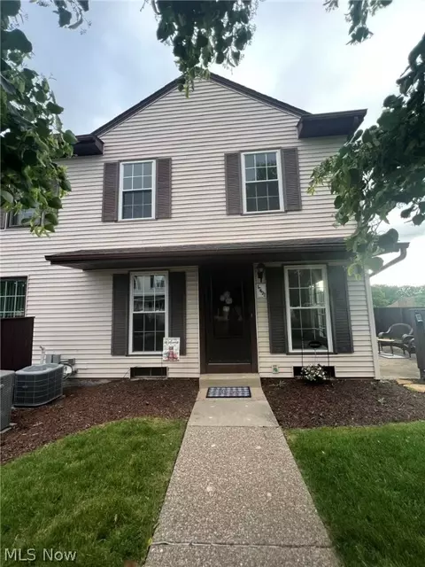 17422 Independence Ct, Brook Park, OH 44142