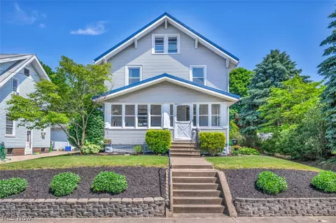 119 5th St NE, North Canton, OH 44720