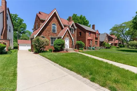 1254 Castleton Rd, Cleveland Heights, OH 44121