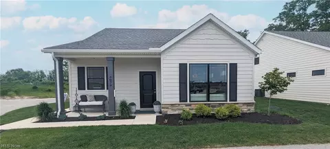 4079 Coventry Cir, Huron, OH 44839