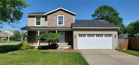747 Brewer Ave, Akron, OH 44305