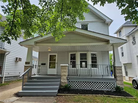 3224 W 88th St, Cleveland, OH 44102