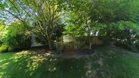 Exterior - 3626 Silvieus St, Ashtabula, OH 44004 photo 6 of 7