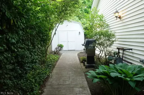 Exterior - 3626 Silvieus St, Ashtabula, OH 44004 photo 1 of 7