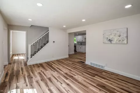Living - 836 Eaglenest Ave, Akron, OH 44303 photo 3 of 5