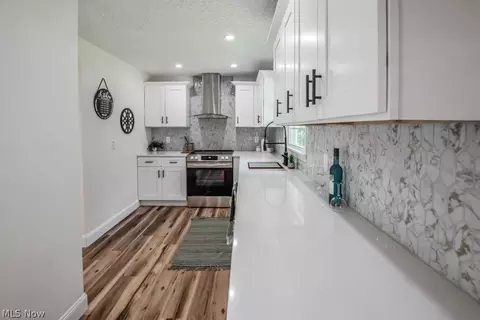 Kitchen - 836 Eaglenest Ave, Akron, OH 44303 photo 1 of 3
