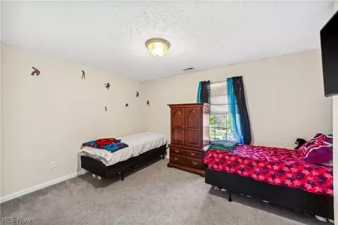 4679 Fields Way, Lorain, OH 44053 photo 13