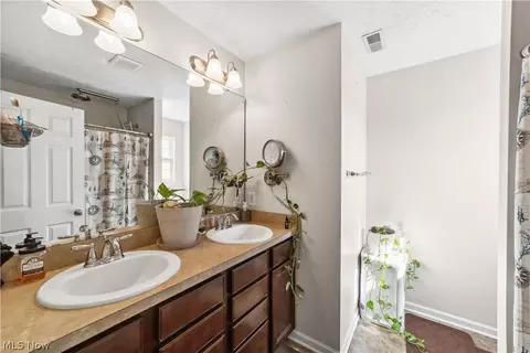 4679 Fields Way, Lorain, OH 44053 photo 19