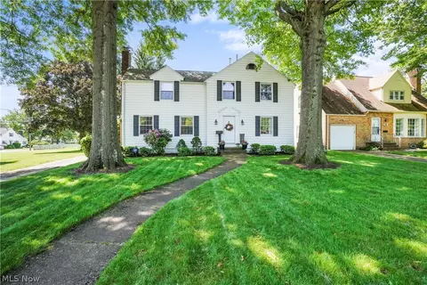 410 33rd St NW, Canton, OH 44709