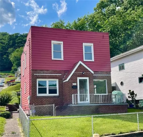 3913 Adams St, Weirton, WV 26062