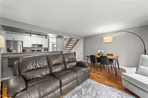1200 Pinecrest Pl, Willoughby, OH 44094 photo 14