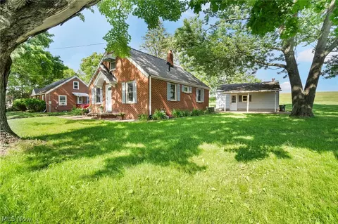 12720 Bixler Ave NE, Hartville, OH 44632