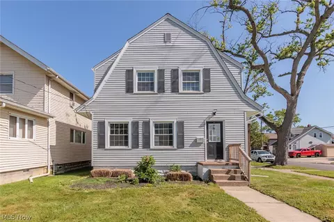 517 New Fourth St, Fairport Harbor, OH 44077