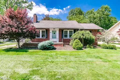 4882 Glenwood Ave, Willoughby, OH 44094