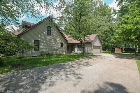 19675 Sagamore Rd, Walton Hills, OH 44146
