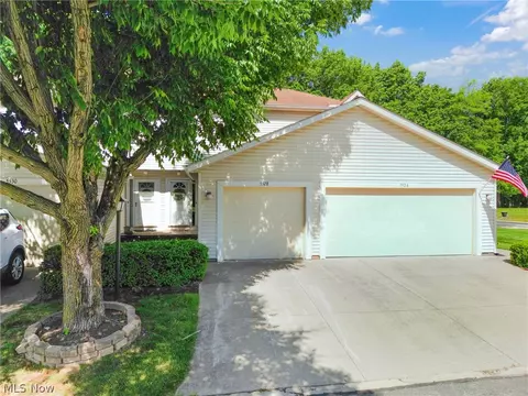 5528 Sandpiper Dr, Parma, OH 44134