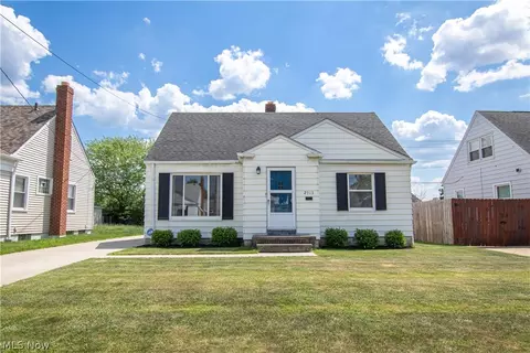 2913 Walbrook Ave, Cleveland, OH 44109