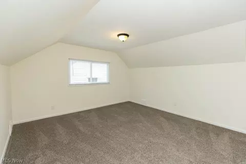 Bedroom - 33665 Baldwin Rd, Solon, OH 44139 photo 4 of 5