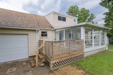 Exterior - 33665 Baldwin Rd, Solon, OH 44139 photo 7 of 10