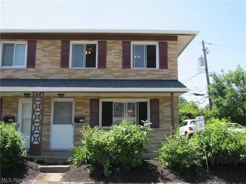 1600 Lee Terrace Dr, Wickliffe, OH 44092