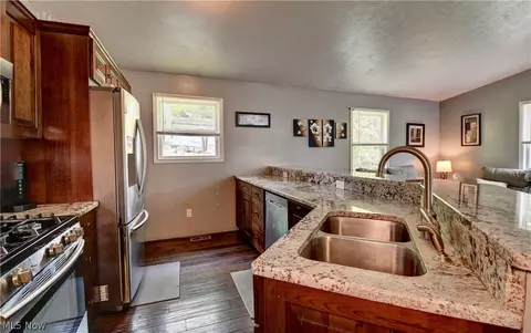 Kitchen - 4026 9th St NW, Canton, OH 44708 photo 3 of 5