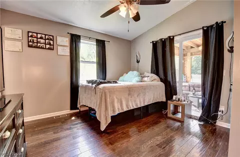 Bedroom - 4026 9th St NW, Canton, OH 44708 photo 3 of 3