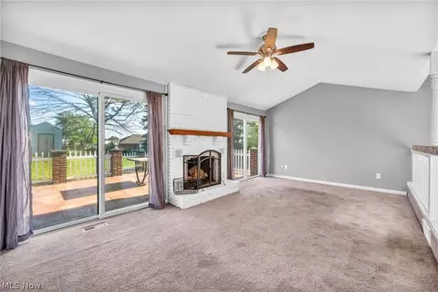4101 Hialeah Dr, Parma, OH 44134 photo 15