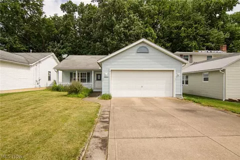 33836 Floraline St, North Ridgeville, OH 44039