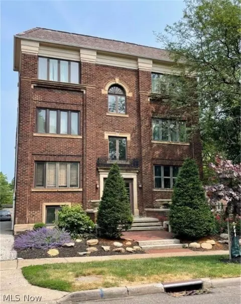 2725 Hampshire Rd #7, Cleveland Heights, OH 44106