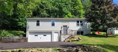 9000 County Road 292, Millersburg, OH 44654