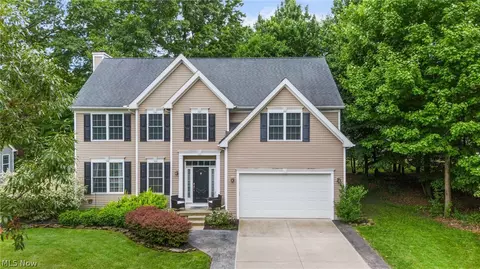 207 Highland Ave, Avon Lake, OH 44012
