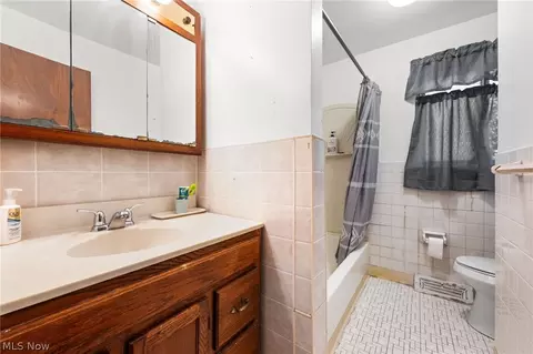 Bath - 431 E 245 St, Euclid, OH 44123 photo 2 of 2