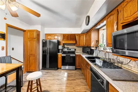 Kitchen - 431 E 245 St, Euclid, OH 44123 photo 1 of 3