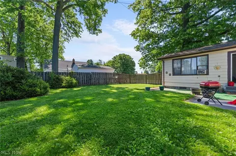 Exterior - 431 E 245 St, Euclid, OH 44123 photo 2 of 2