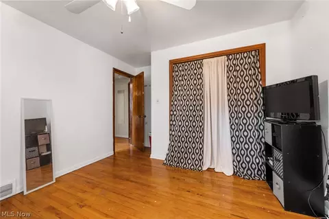 Bedroom - 431 E 245 St, Euclid, OH 44123 photo 3 of 3