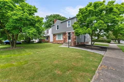 19691 Lake Shore Blvd, Euclid, OH 44119