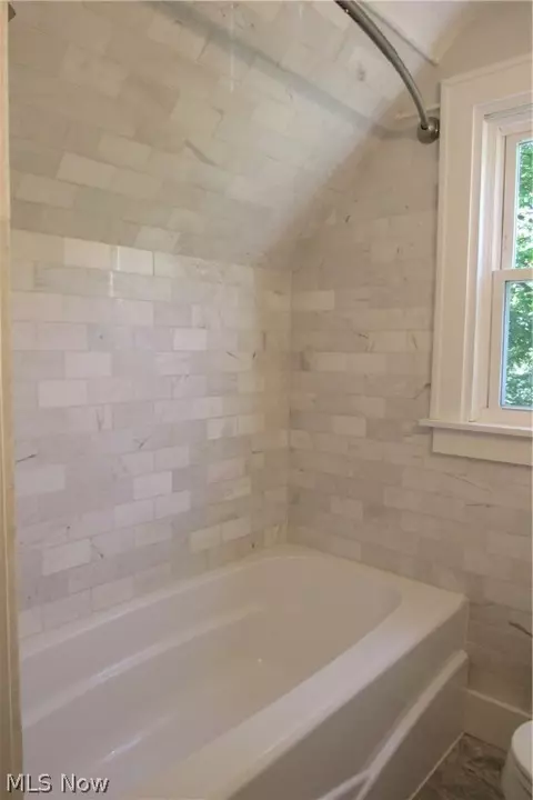 Bath - 2730 Tryon Rd, Ashtabula, OH 44004 photo 1 of 3