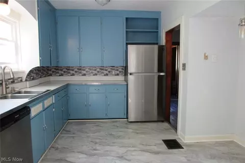 Kitchen - 2730 Tryon Rd, Ashtabula, OH 44004 photo 1 of 2