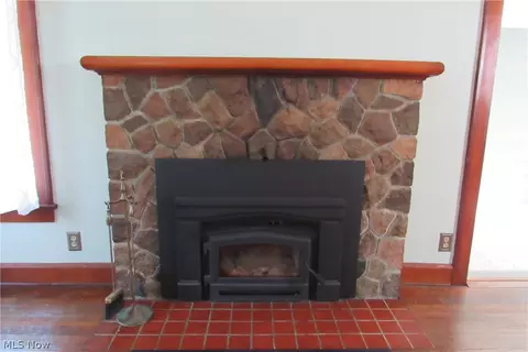 Living - 2730 Tryon Rd, Ashtabula, OH 44004 photo 3 of 3