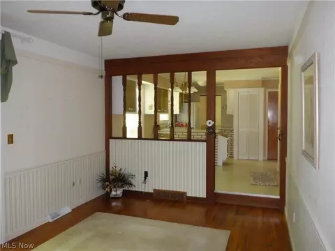 Living - 5920 Buckboard Ln, Solon, OH 44139 photo 3 of 4