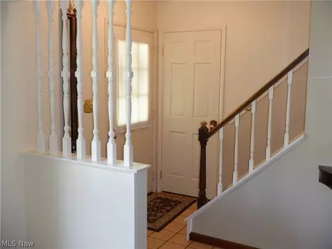 Entry Way - 5920 Buckboard Ln, Solon, OH 44139 photo 1 of 2