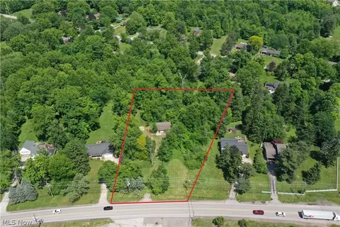 9129 Valley View Rd, Macedonia, OH 44056