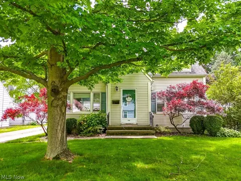 336 Lincoln Ave, Cuyahoga Falls, OH 44221