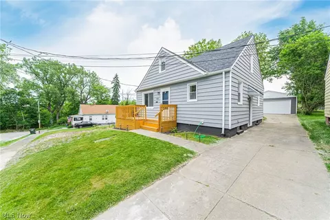 4915 Clearview Rd, Garfield Heights, OH 44125