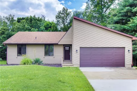 2404 Wittenburg St, Louisville, OH 44641
