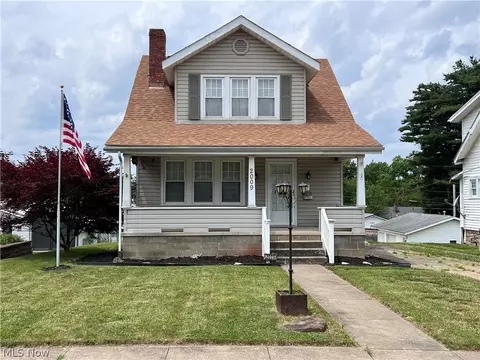 2009 Myrtle Ave, Zanesville, OH 43701