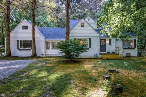 3356 Summit Rd, Norton, OH 44203